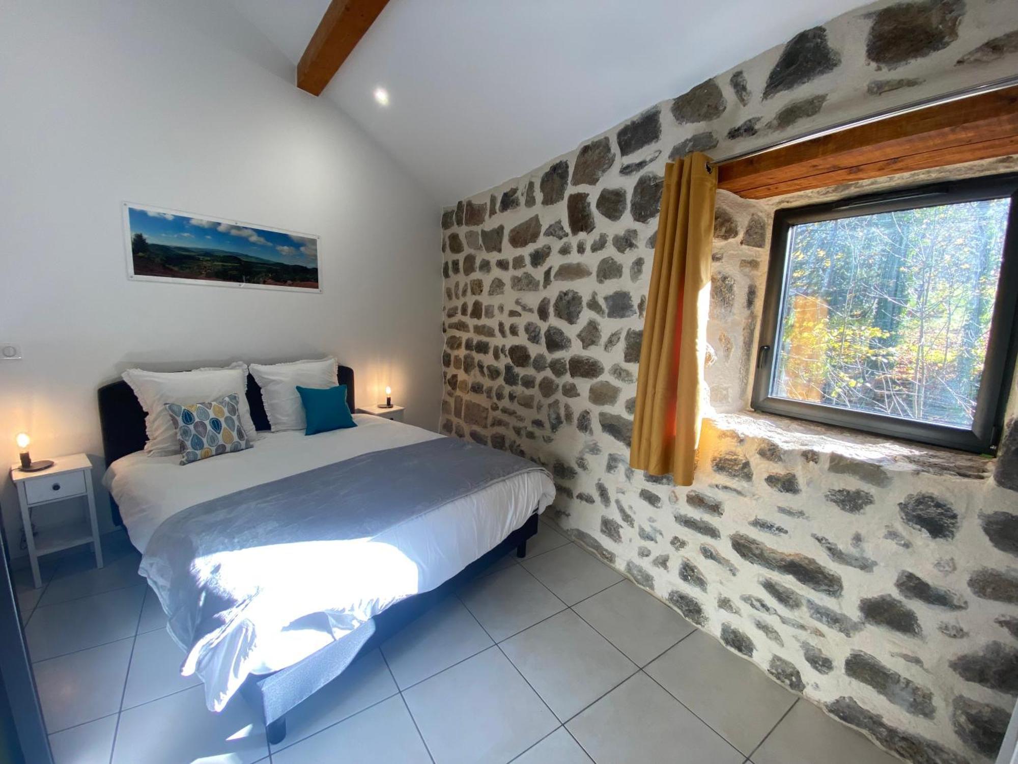 L'oustal Des Domes Guest house